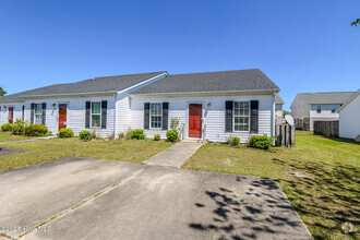 Building Photo - 105 Verona Dr
