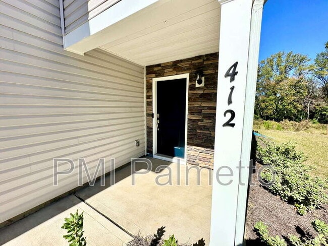 Building Photo - 412 Delahays Rd