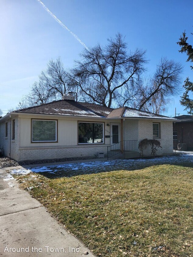 Primary Photo - 3 br, 1.5 bath House - 3309 W. Kipling