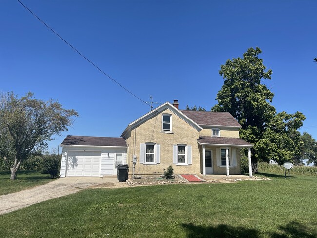 Front of House - W6144 Hoard Rd
