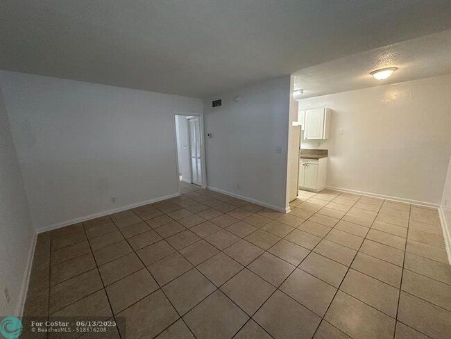 Building Photo - 8600 NW 40th St