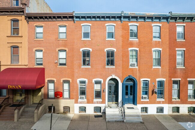 Foto del edificio - 1919 Spring Garden Street