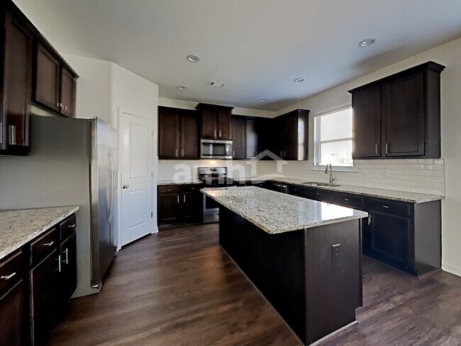 Foto del edificio - 3168 Altamont Ct S W
