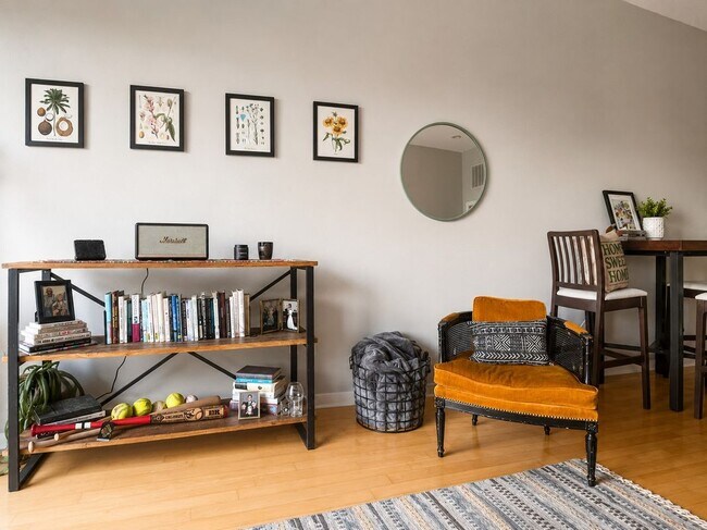 Foto del edificio - 2931 E 12th St
