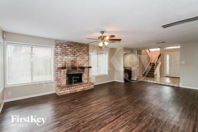 Foto del edificio - 4119 Tasselwood Ln