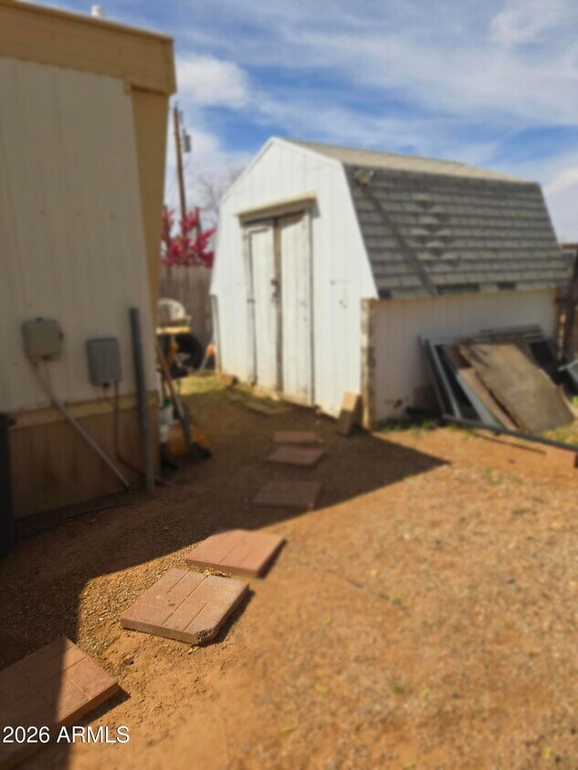 Building Photo - 375 Danny Ln