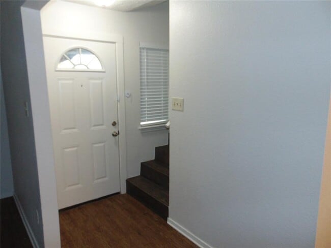 Building Photo - 1617 Gracy Farms Ln