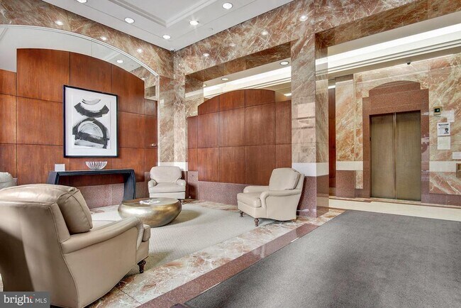 Foto del edificio - 4801 Fairmont Ave