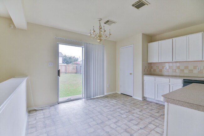 Foto del edificio - 5719 Clerkenwell Dr