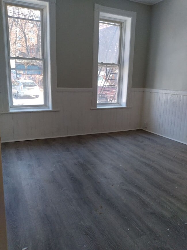 Building Photo - 11 Elberon Pl