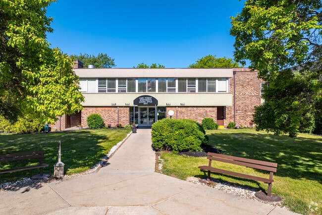 Primary Photo - Lake Forest Apartments - 62+ Senior Housing