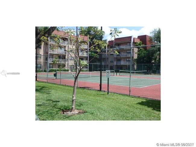 Foto del edificio - 9301 SW 92nd Ave