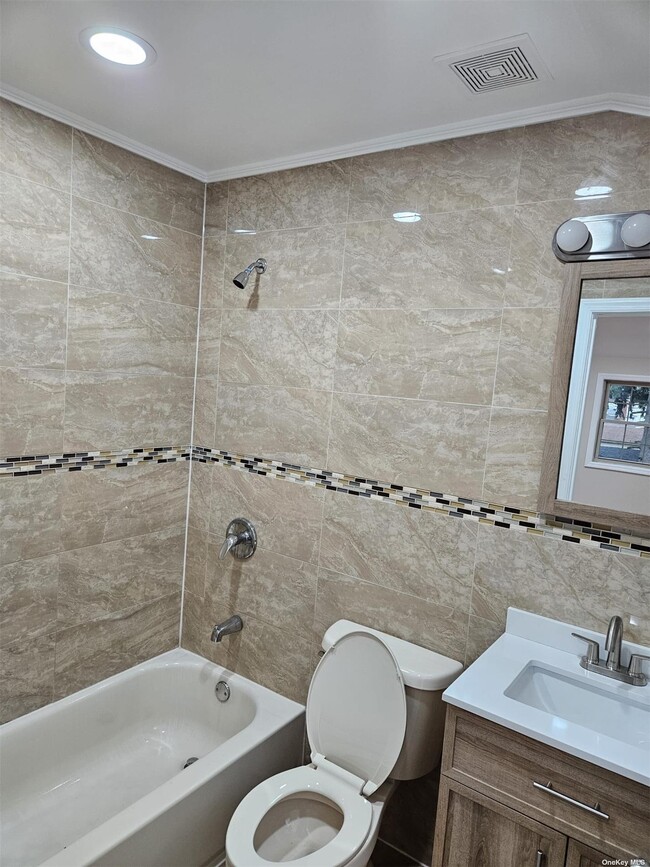 Foto del edificio - 225-10 146th Ave
