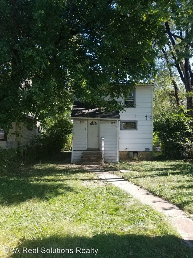 Foto del edificio - 2 br, 1 bath House - 615 South Oakley Avenue