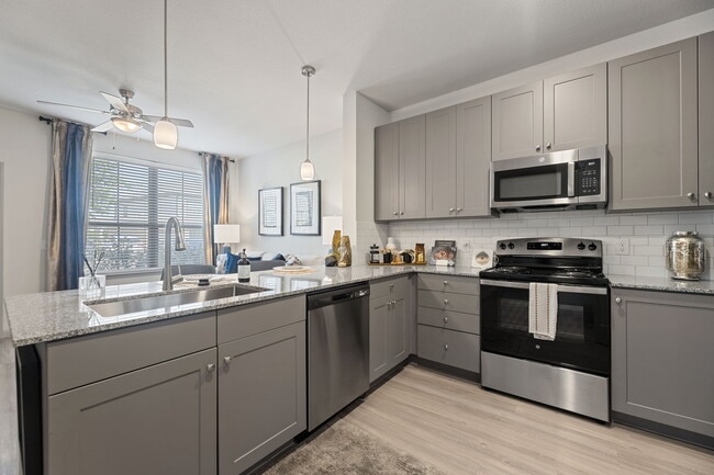 Building Photo - Emerson at Red Oak