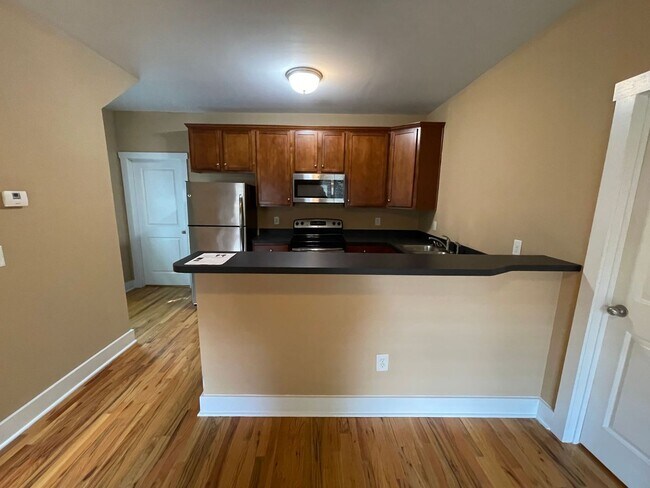 Foto del edificio - PRE-LEASING FOR AUGUST 2026!