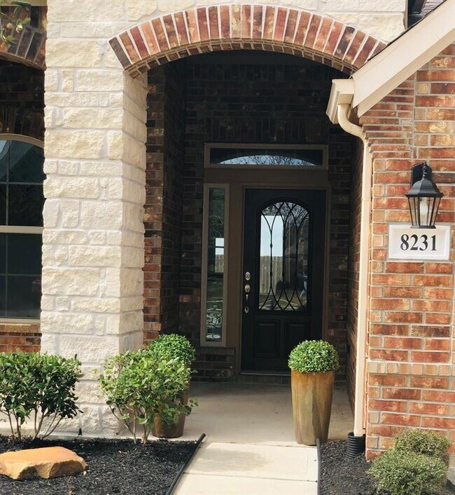 Foto del edificio - 8231 Aleppo Pine Ln