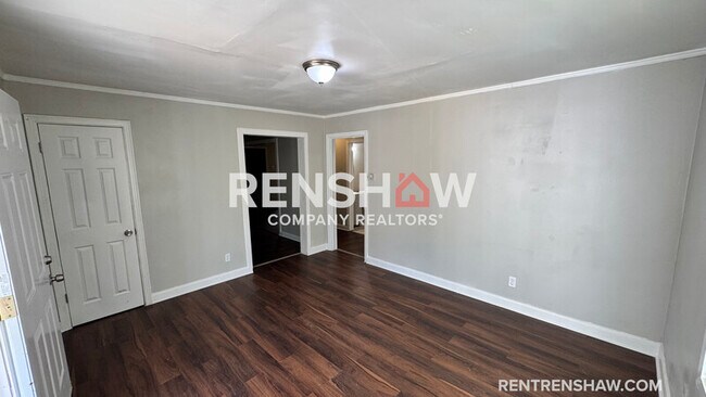 Foto del edificio - 2303 Longstreet Dr