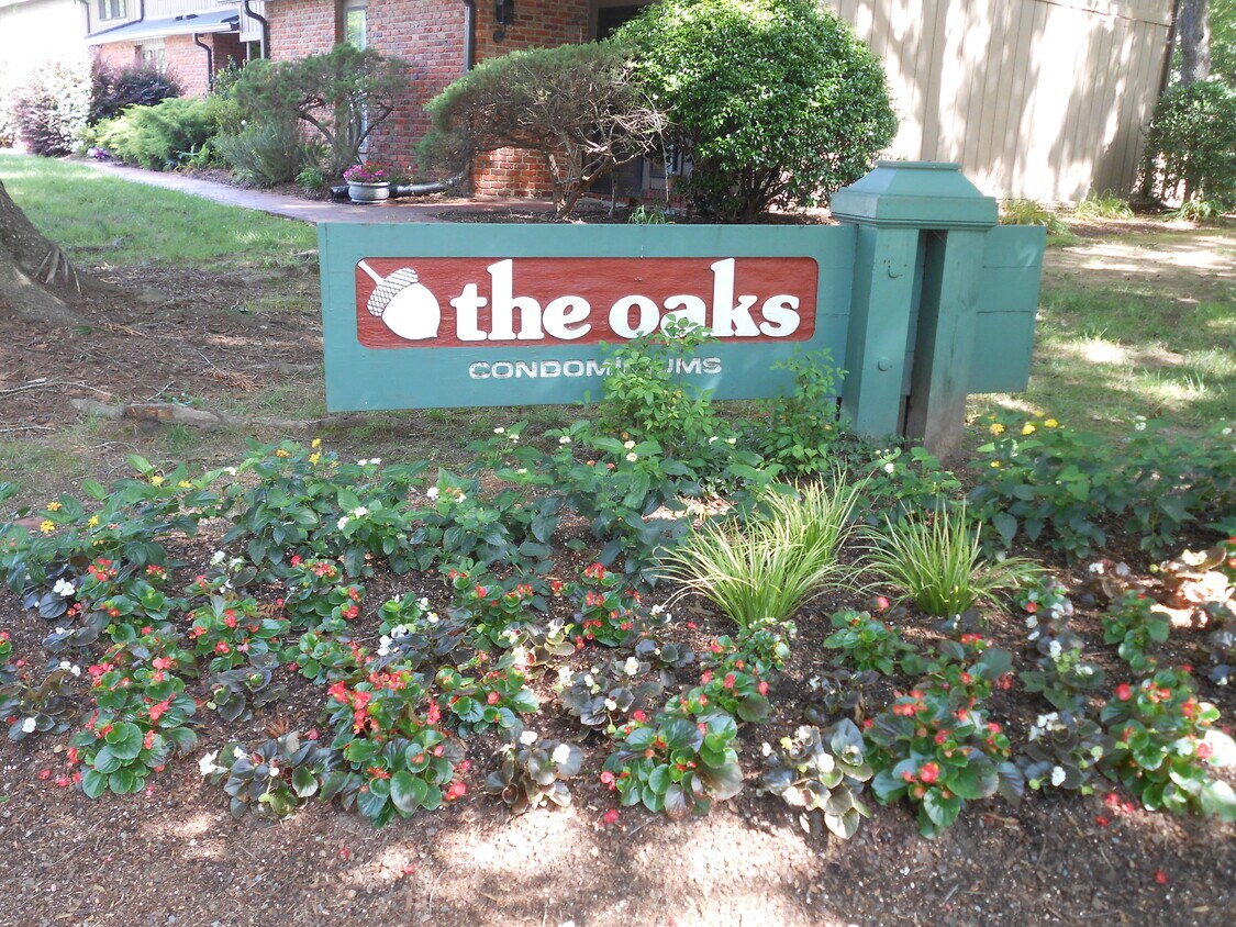 1208 Oak Tree Dr, Chapel Hill, NC 27517 Townhome Rentals in Chapel