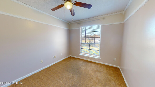 Foto del edificio - 492 N Bridgestone Ave