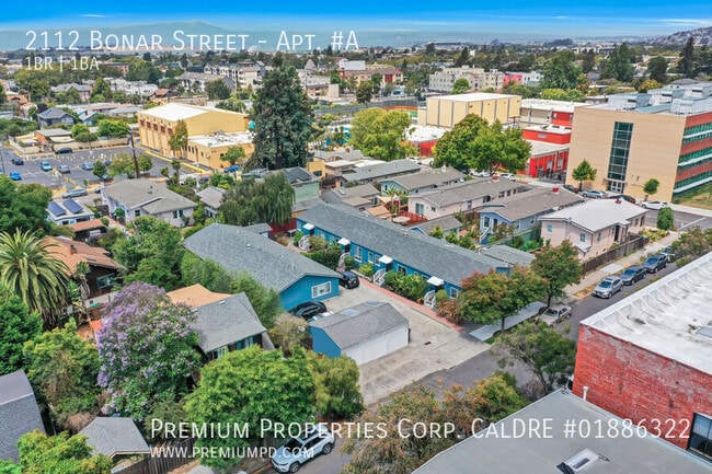 Photo - 2112 Bonar St House