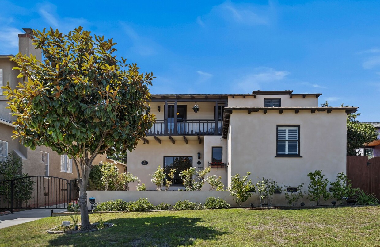 Primary Photo - Gorgeous Historic Point Loma Home! Solar! ...