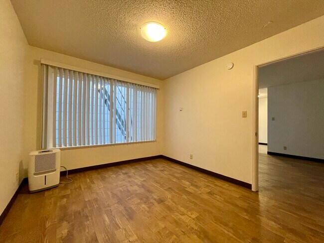 Building Photo - 266 19th Ave
