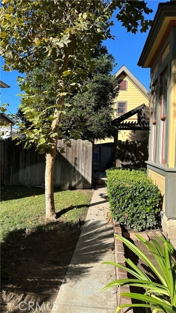 Foto del edificio - 927 6th St