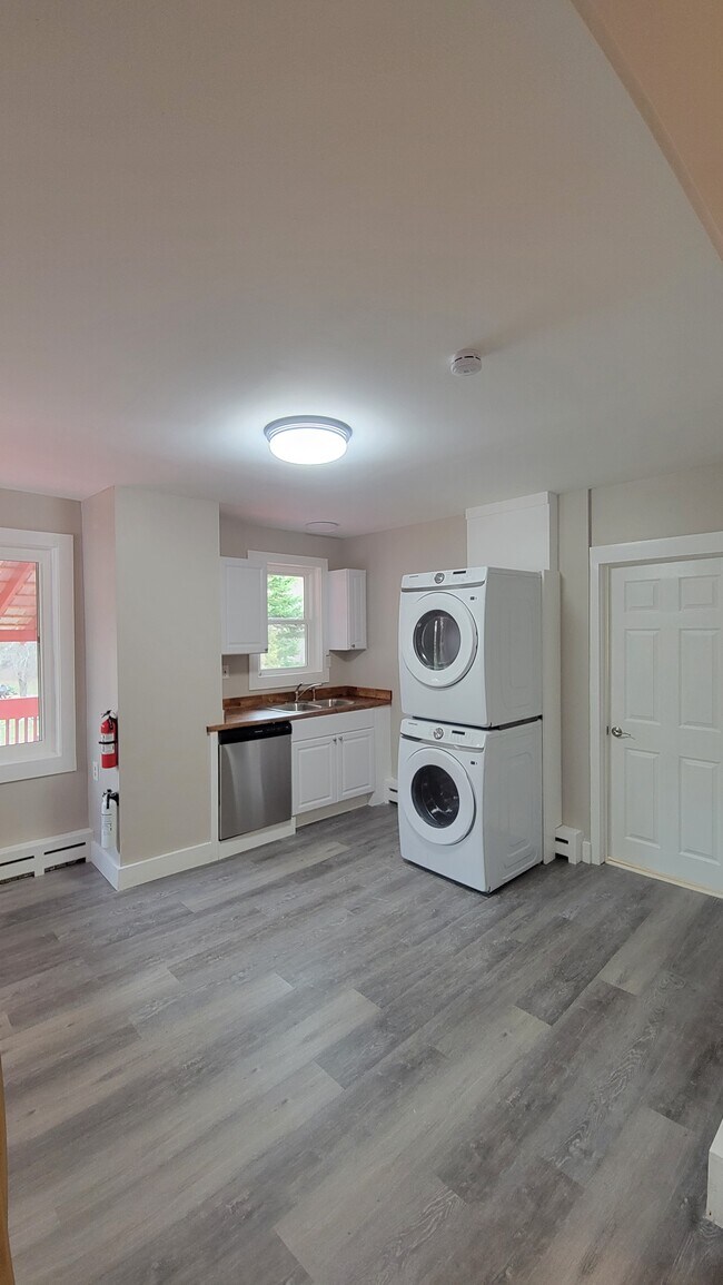 Foto del edificio - 1130 US-4