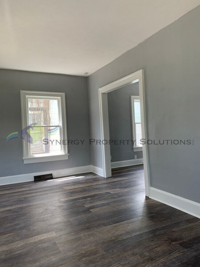 Foto del edificio - 3 Bedroom Available 4/17/2026