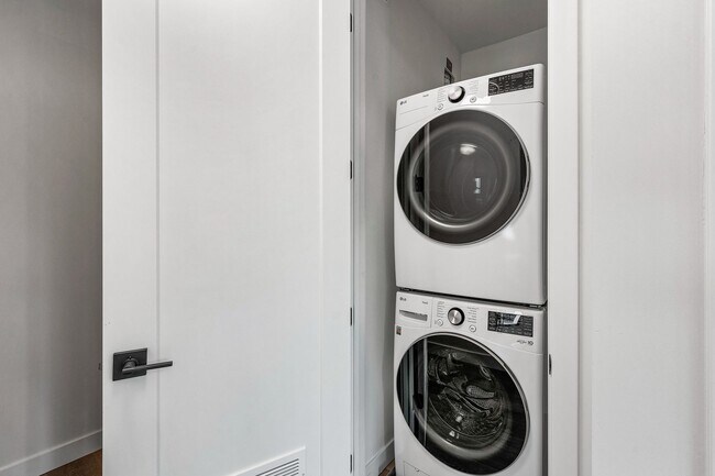 Interior Photo - Olive Apartments