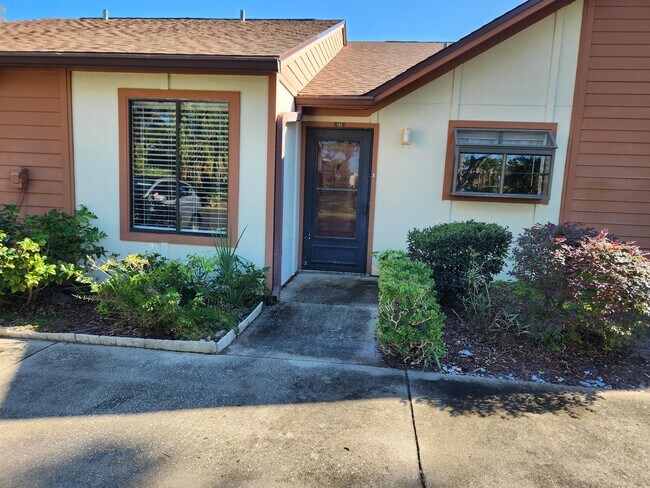 Building Photo - 196 White Fawn Dr