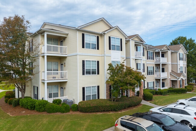 Building Photo - Avonlea Highlands
