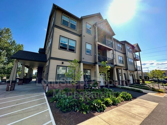 Building Photo - 17051 SW Appledale Rd