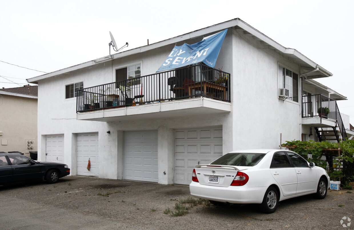 Building Photo - 13591 Arizona St
