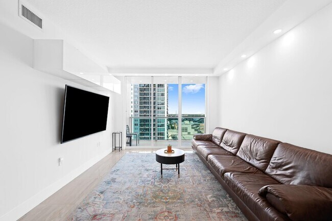 Foto del edificio - 350 SE 2nd St