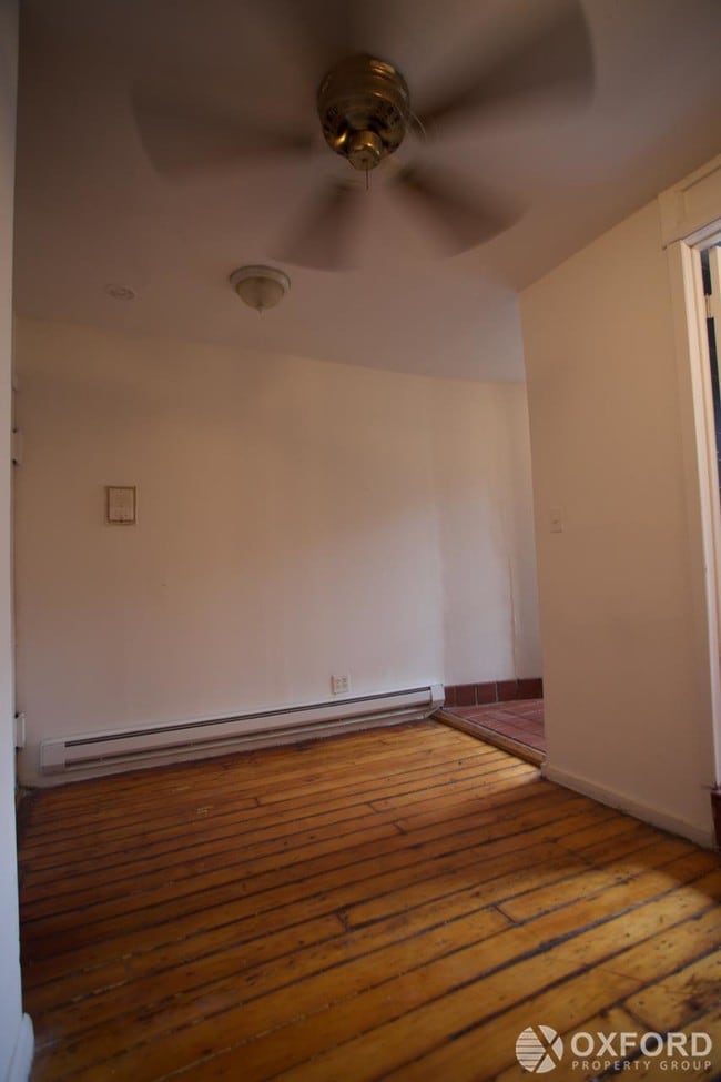 Foto del edificio - 520 E 6th St