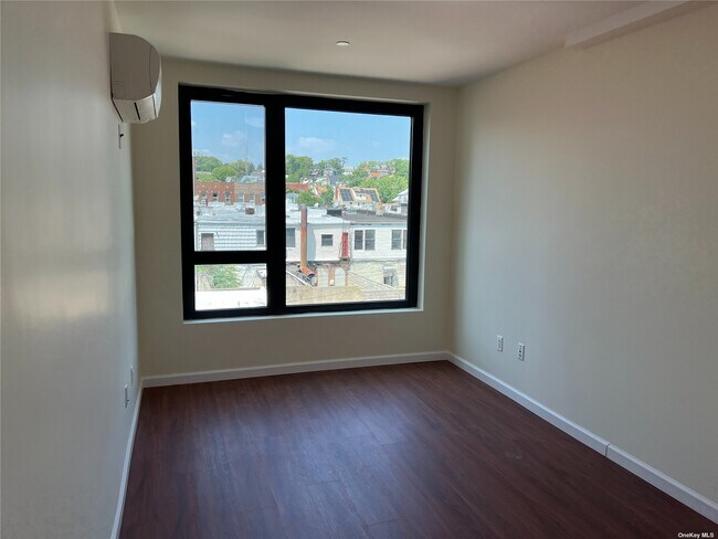 Building Photo - 147-07-147-88 88th Ave