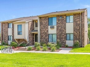 Building Photo - 240 S James St