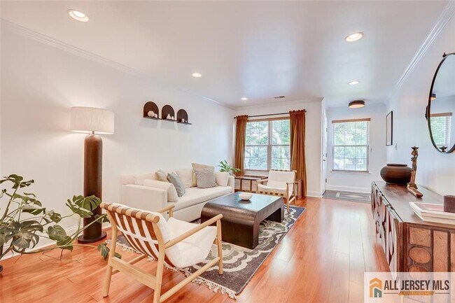 Foto del edificio - 403 Somerset Ct