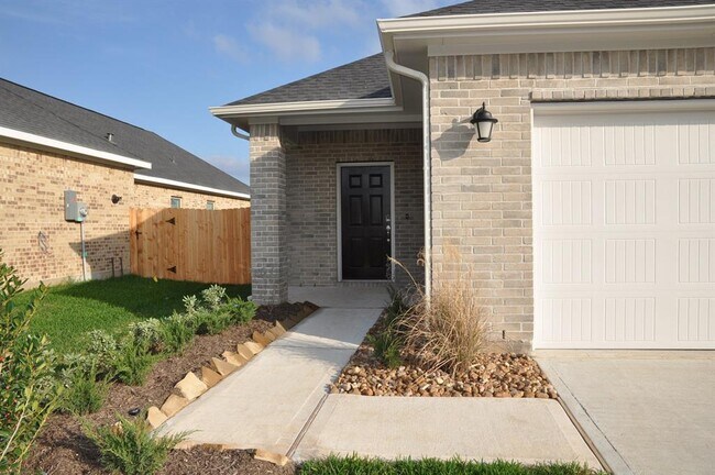 Building Photo - 7923 Grandstand Pkwy