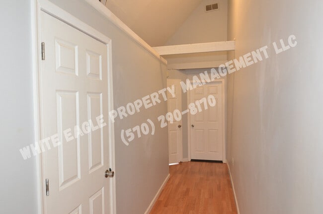 Building Photo - 641 Alder St