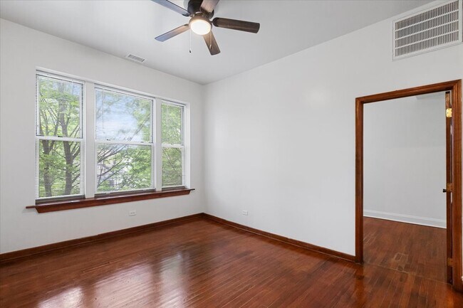 Foto del edificio - 3604 W 15th St
