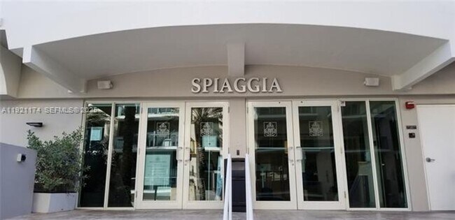 Foto del edificio - 9499 Collins Ave