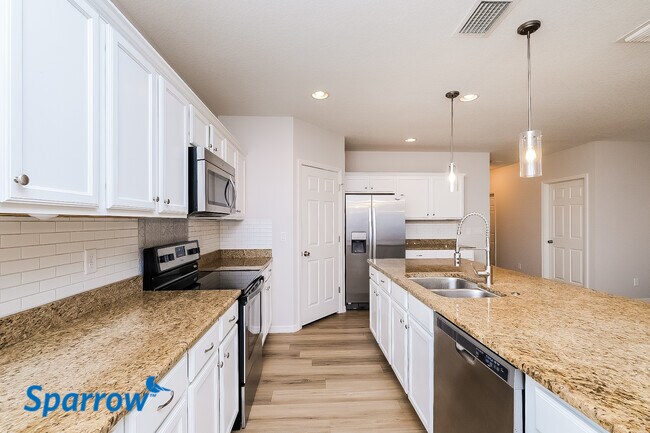 Building Photo - 908 Coolwood Place