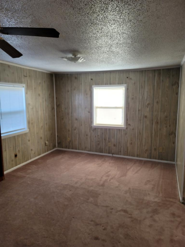 Building Photo - 805 Stanley St