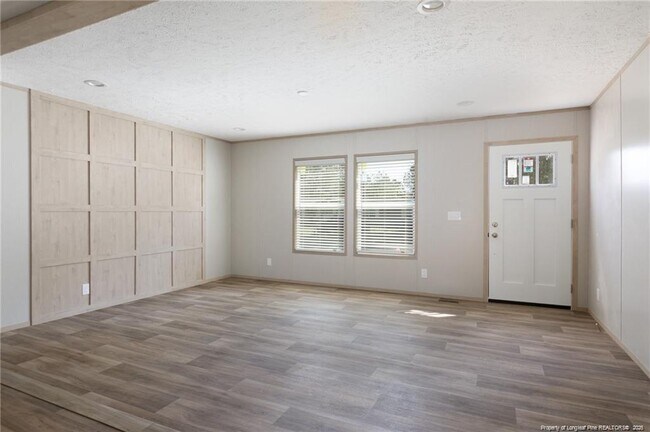 Foto del edificio - 1837 Gumberry Ct