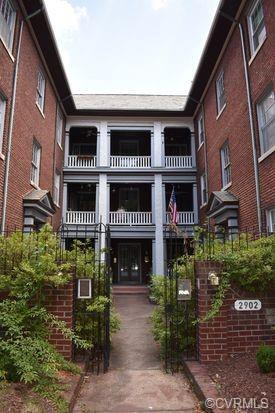 Primary Photo - 2902 Monument Ave