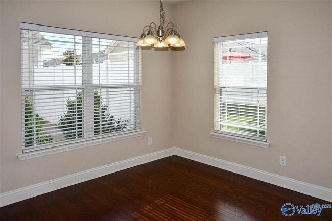 Building Photo - 412 Prom Dr SW