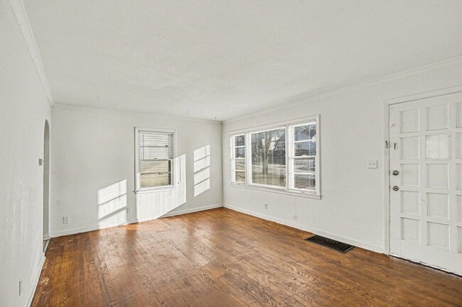 Building Photo - 7412 Bellefontaine Ave